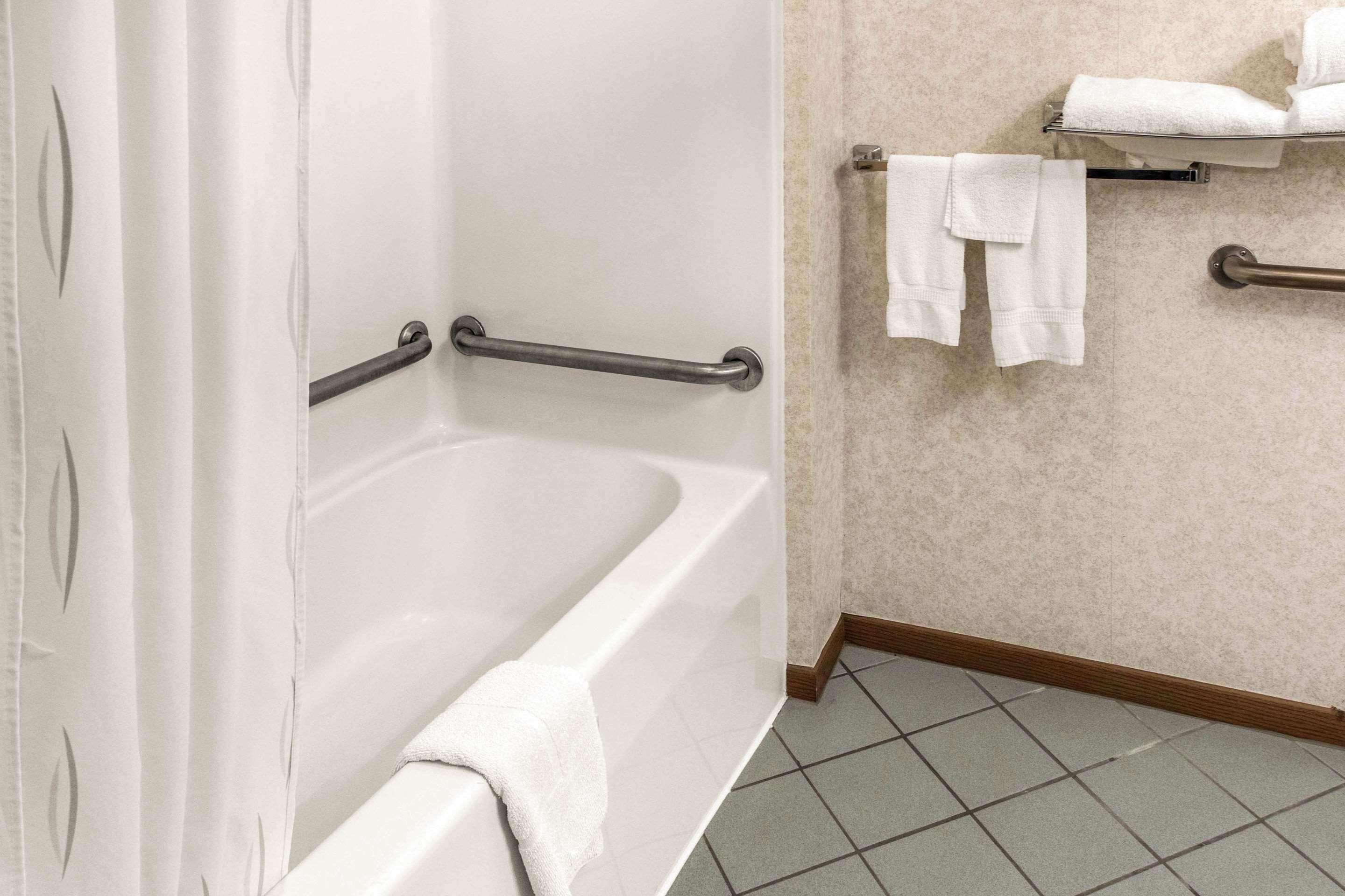 Rodeway Grandville
