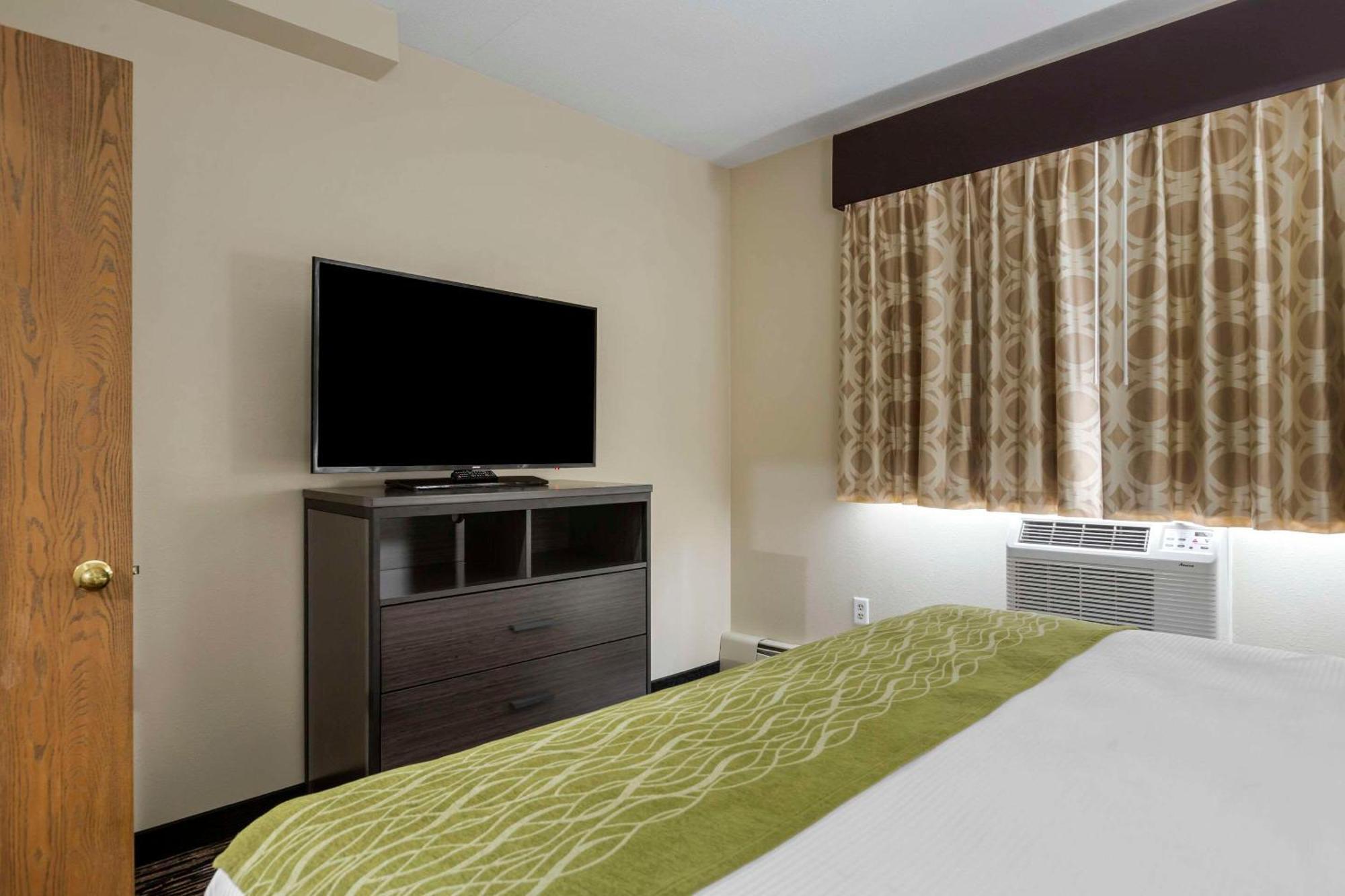 Rodeway Inn Grandville