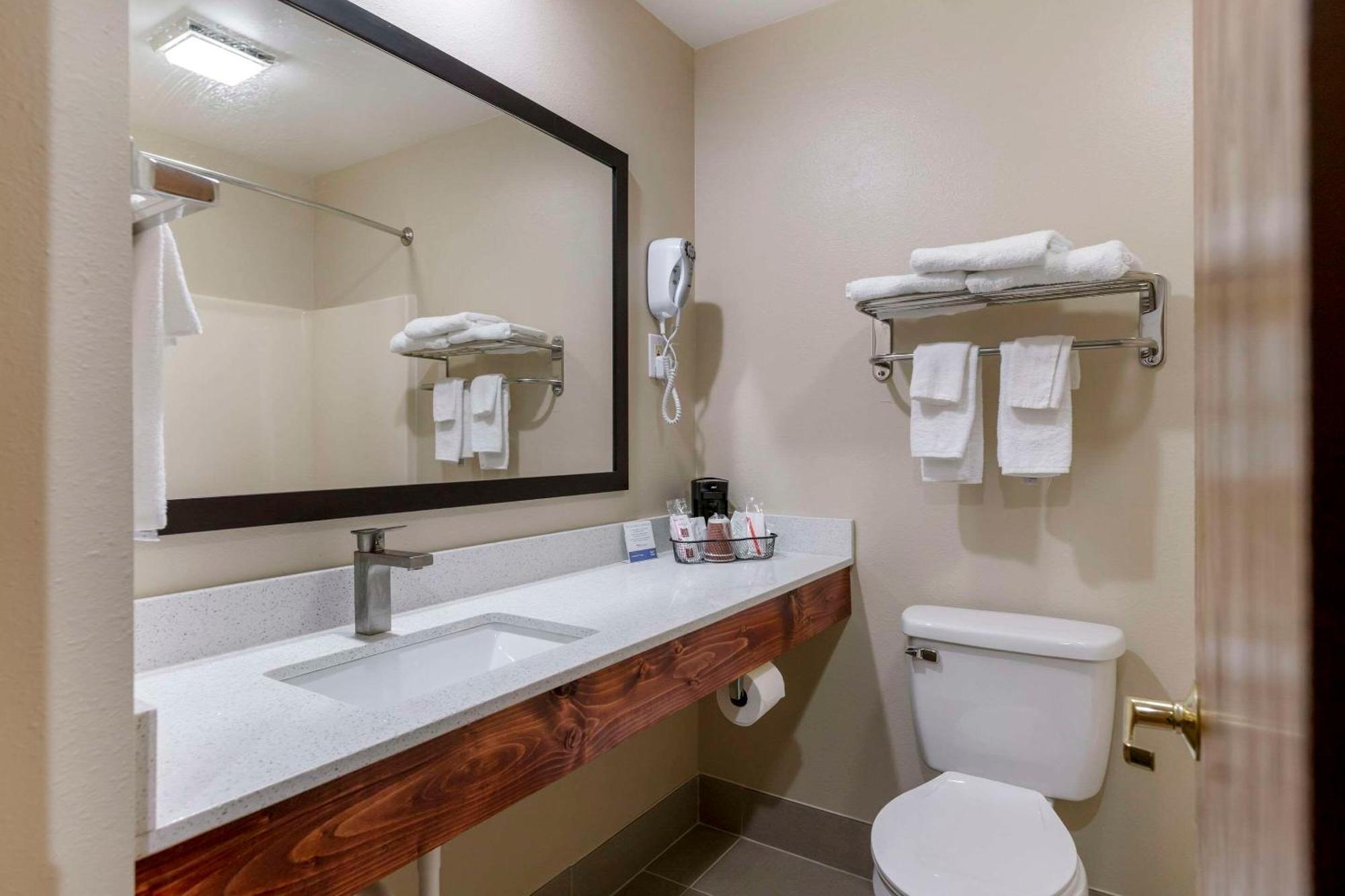 Rodeway Inn Grandville